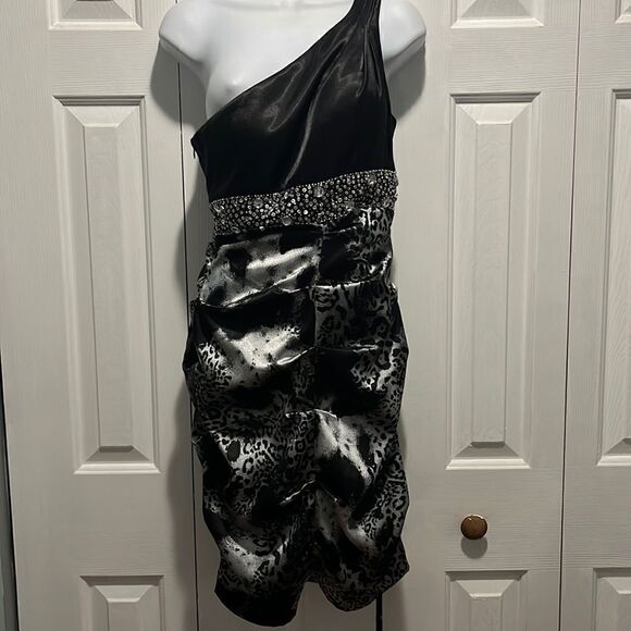 Jump Apparel One Shoulder Bedazzled Scrunch Dress - Picture 1 of 8